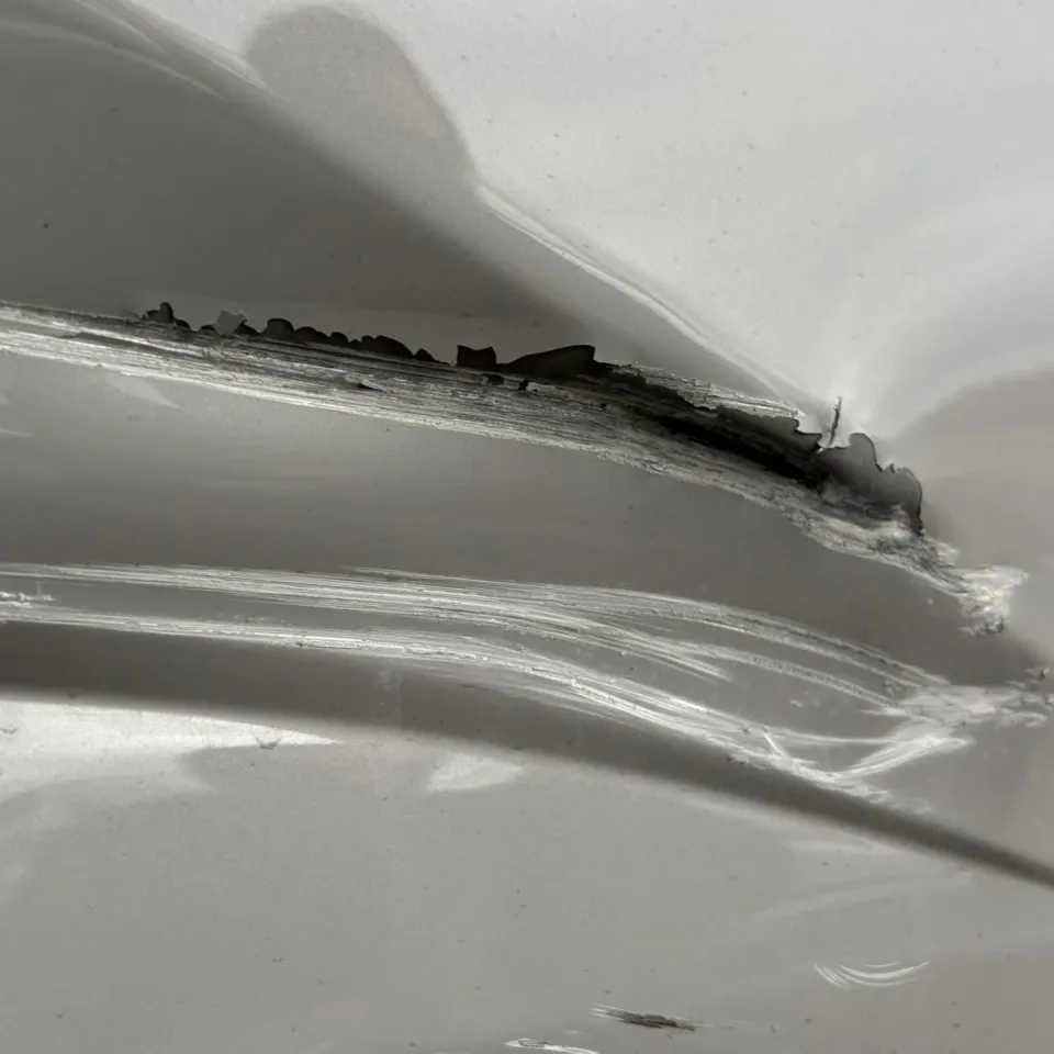 奈良県奈良市よりジャガーe-pace板金塗装修理のご依頼